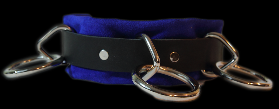 leather choker with bondage rings